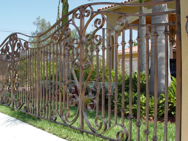 Fence Gates,Fence Company,Electronic Fence,Fence Post,Picket Fence